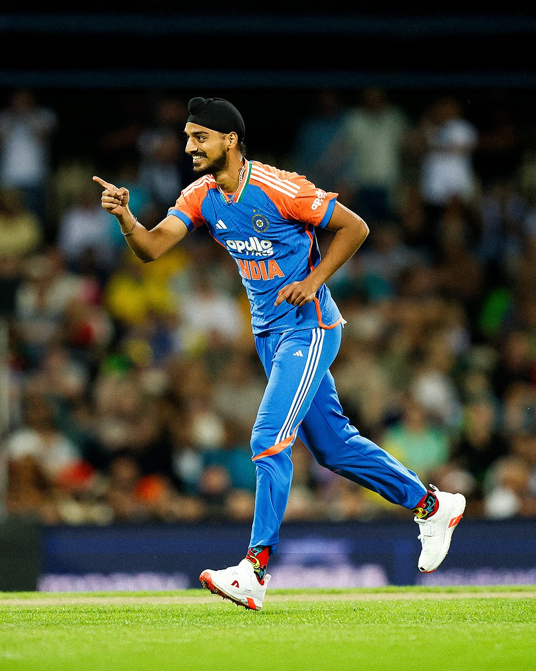 bowlers who throw most wides in T20I single over