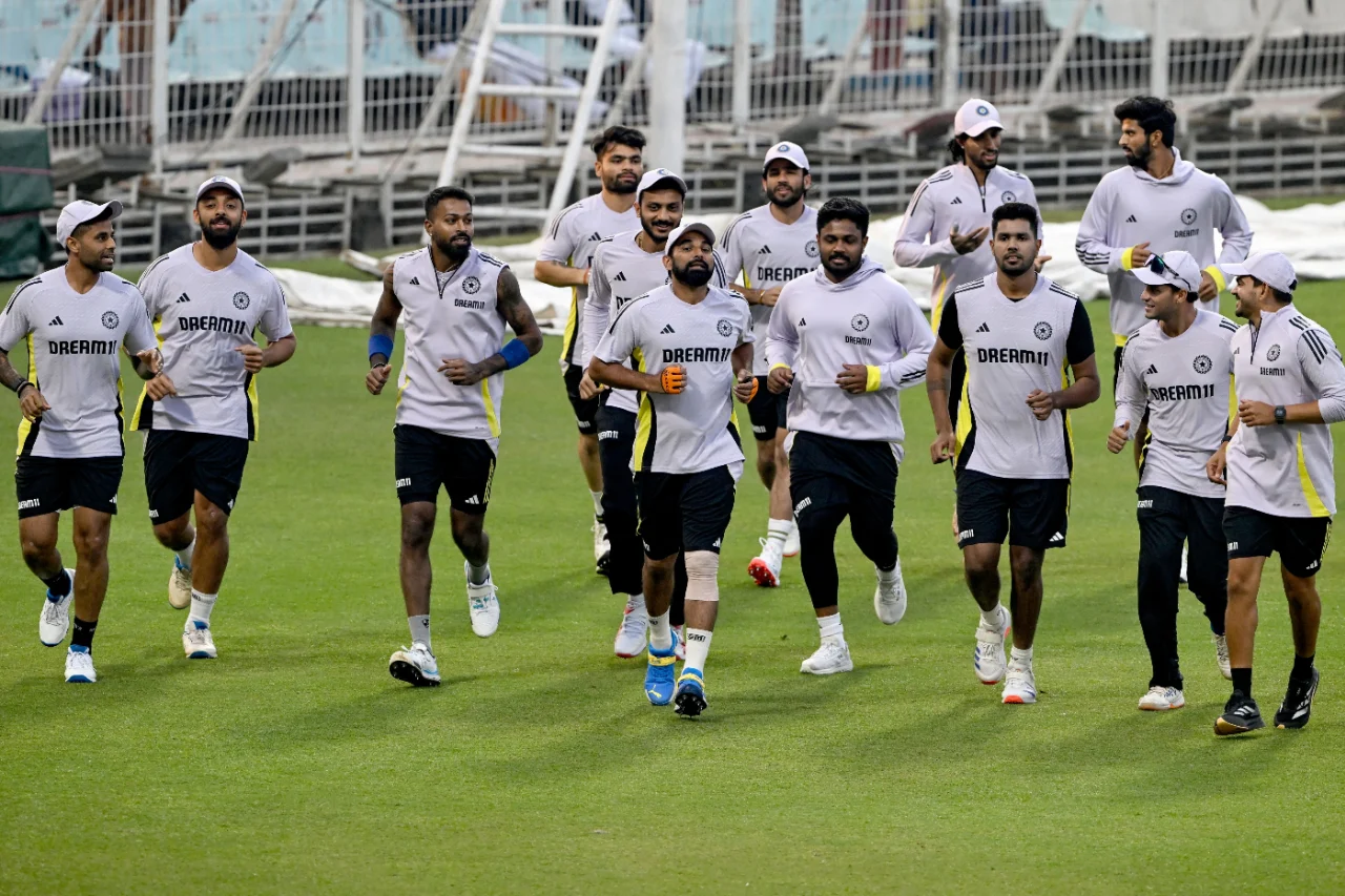 Suryakumar yadav is struggling against pakistan scored 64 runs in just 5 match