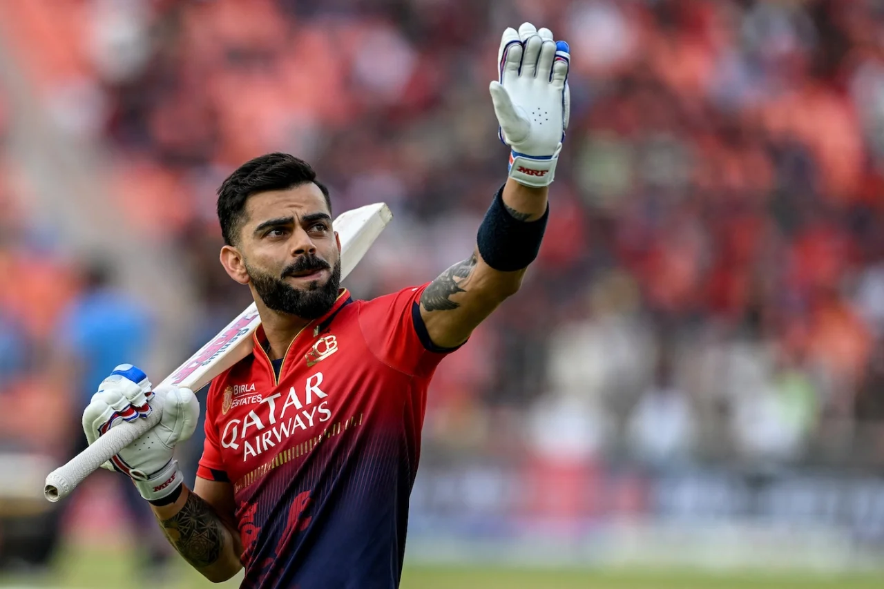 Moeen Ali Reveal RCB wanted to replace Captain Virat Kohli with Parthiv Patel in IPL 2019 During Gary Kirsten Term Moeen Ali Reveal RCB wanted to replace Captain Virat Kohli with Parthiv Patel in IPL 2019 During Gary Kirsten Term