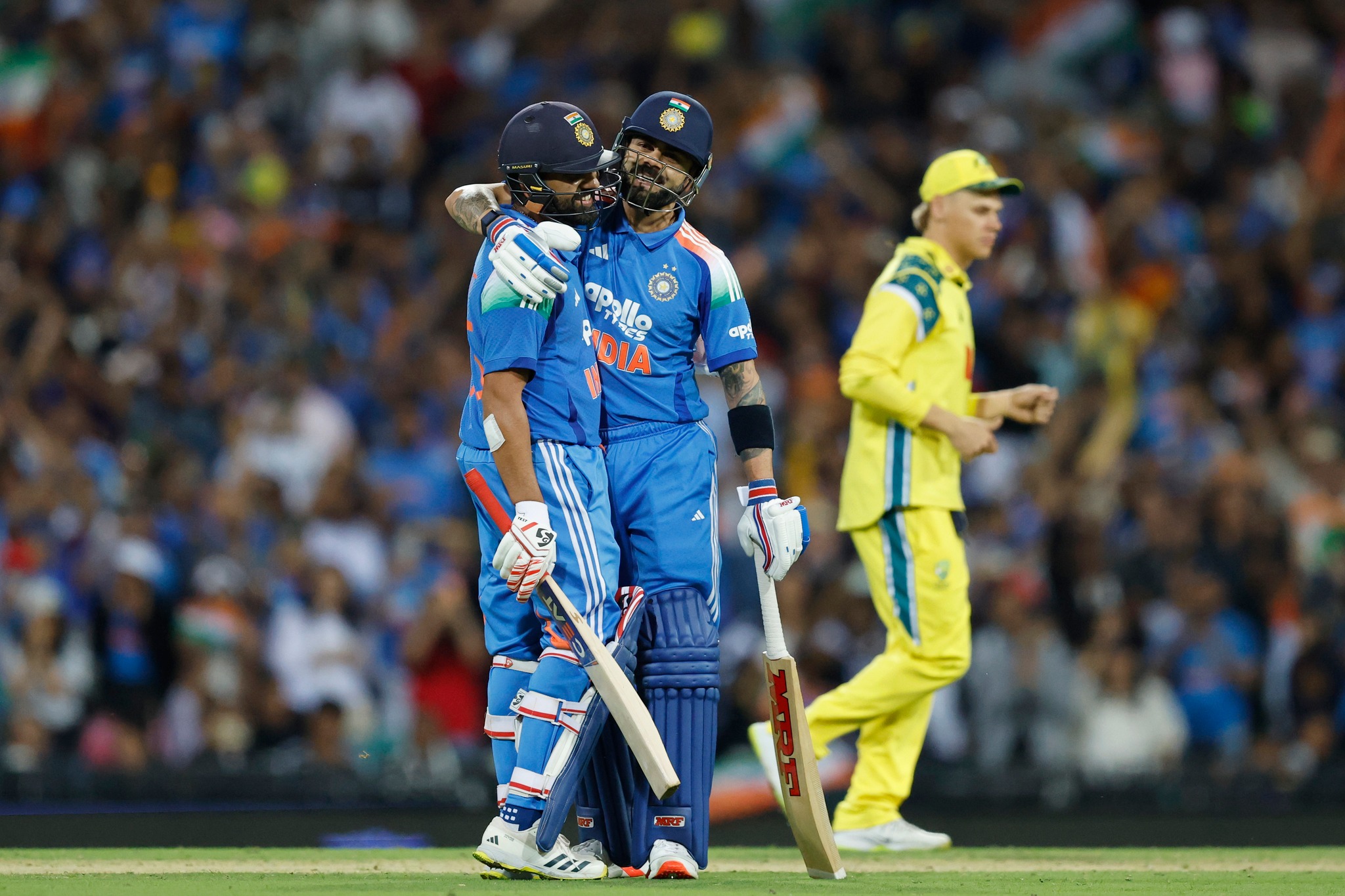 Virat Kohli and Rohit Sharma  Virat Kohli and Rohit Sharma Partnership Record in IND vs AUS 3rd ODI Sydney