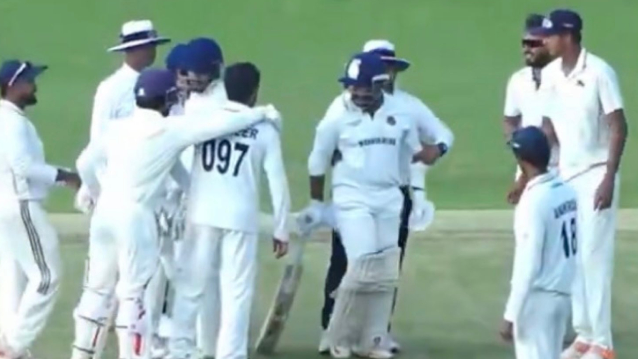 Prithvi Shaw-Musheer Khan Fight Update