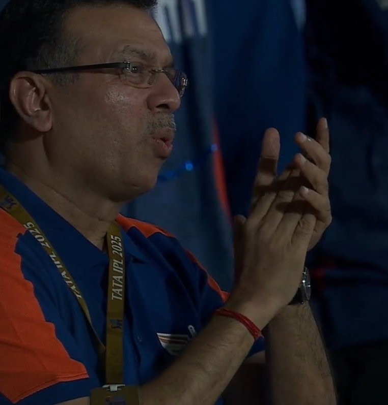 IPL 2025 Sanjiv Goenka Reaction on Mitchell Marsh Six