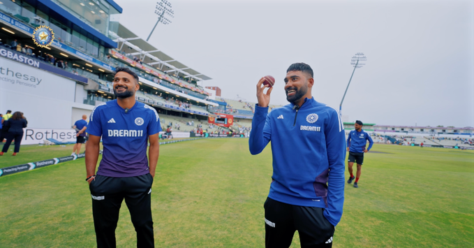 Mohammed Siraj and Akash deep