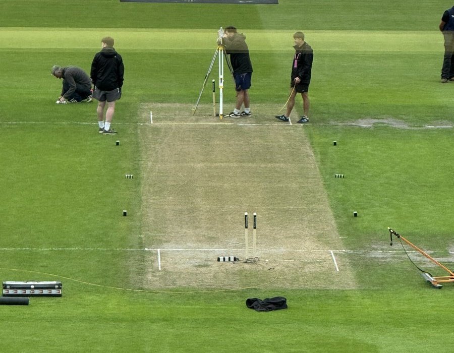 IND vs ENG 4th Test Manchester Day 2 Pitch Report India vs England Playing 11 IND vs ENG 4th Test Manchester Day 2 Pitch Report India vs England Playing 11