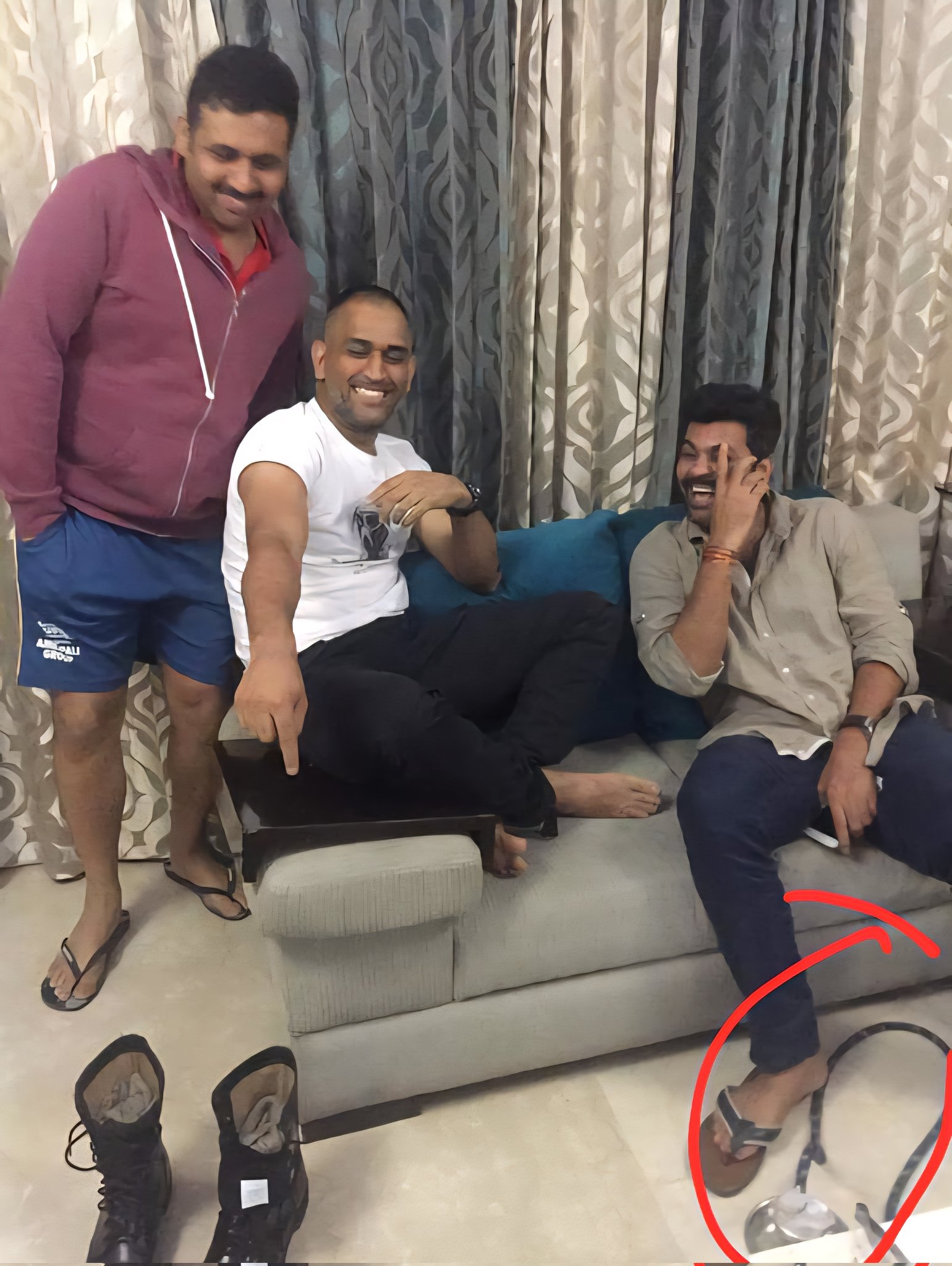 MS Dhoni MS Dhoni