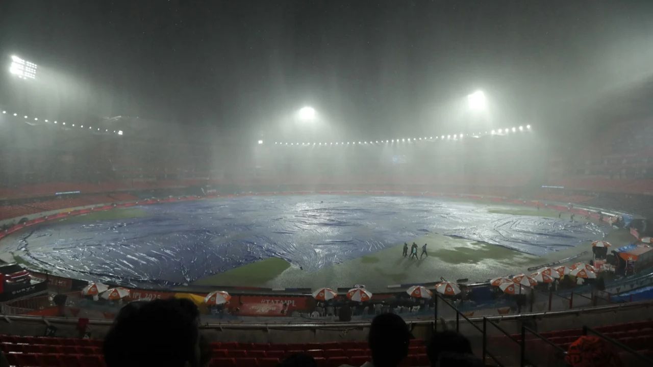 IPL 2025 58th Match RCB vs KKR Weather Report of  M Chinnaswamy Stadium