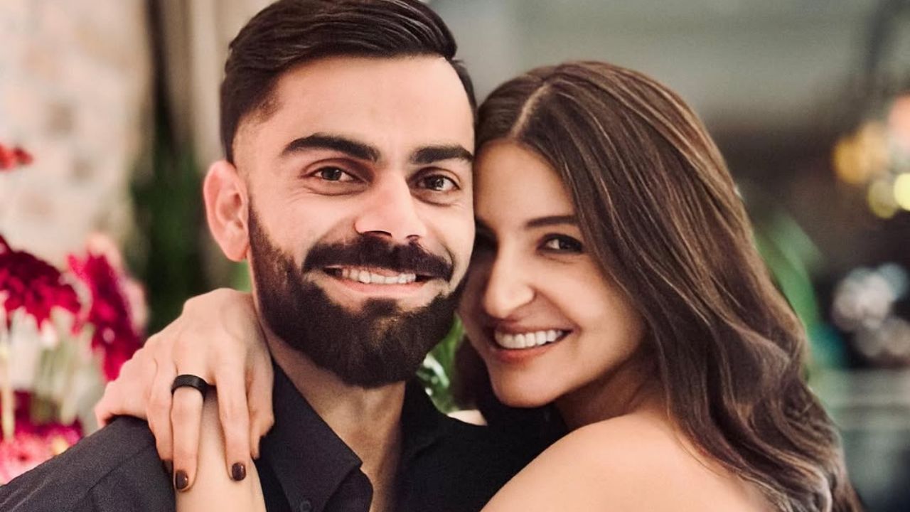 Fan asked Virat Kohli Where is Anushka Sharma Video Viral
