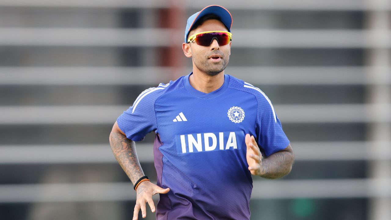 AAP leader Saurabh Bharadwaj targeted Suryakumar Yadav after win against Pakistan Asia Cup 2025 IND vs PAK