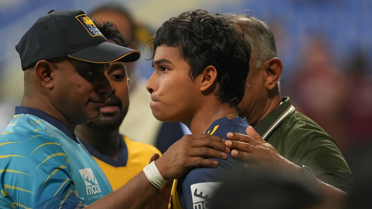 Dunith Wellalage returns home after father death