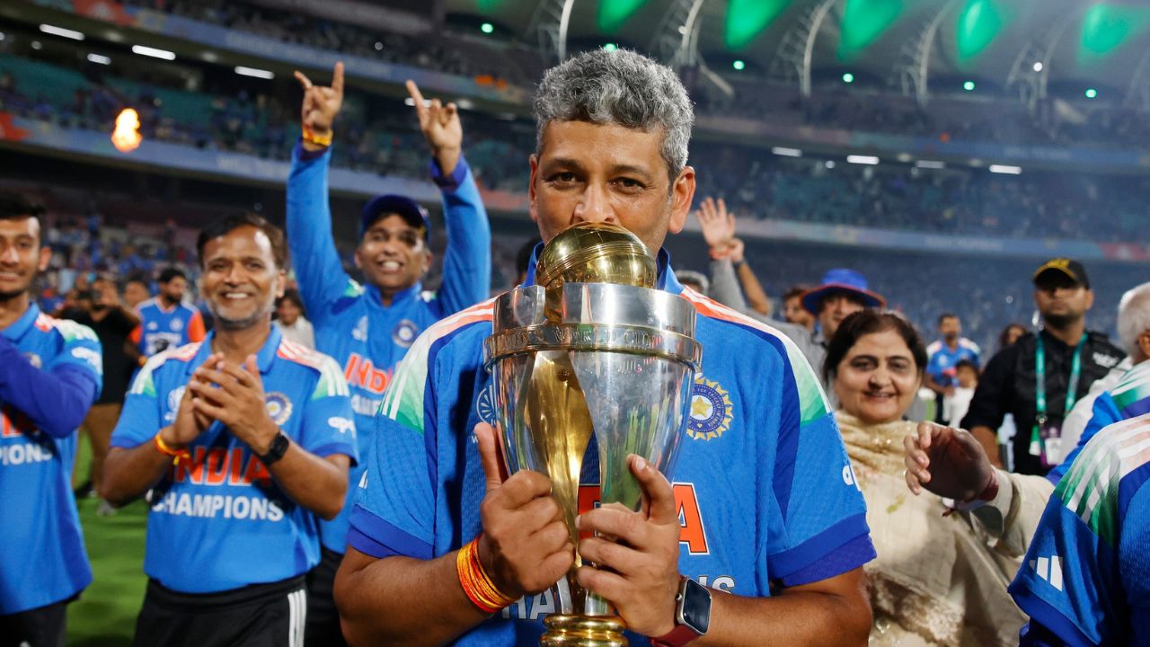 Who is Amol Muzumdar never play for national team but his India Women Team became champions win Women's World Cup 2025 Trophy