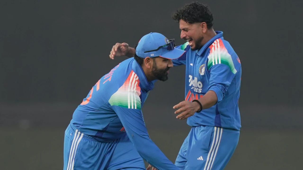 Rohit Sharma Virat Kohli and Kuldeep Yadav DRS Drama for Lungi Ngidi wicket during IND vs SA 3rd ODI Visakhapatnam Rohit Sharma Virat Kohli and Kuldeep Yadav DRS Drama for Lungi Ngidi wicket during IND vs SA 3rd ODI Visakhapatnam