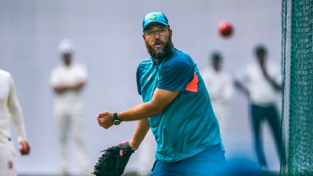 Australian assistant coach Daniel Vettori to leave Ashes 2025 midway for IPL 2026 Auction