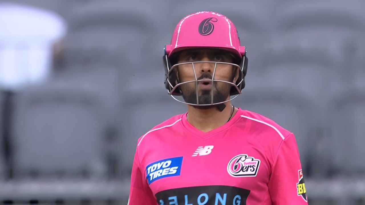 Once again Babar Azam Struggles in BBL during Sydney Sixers vs Adelaide Strikers match
