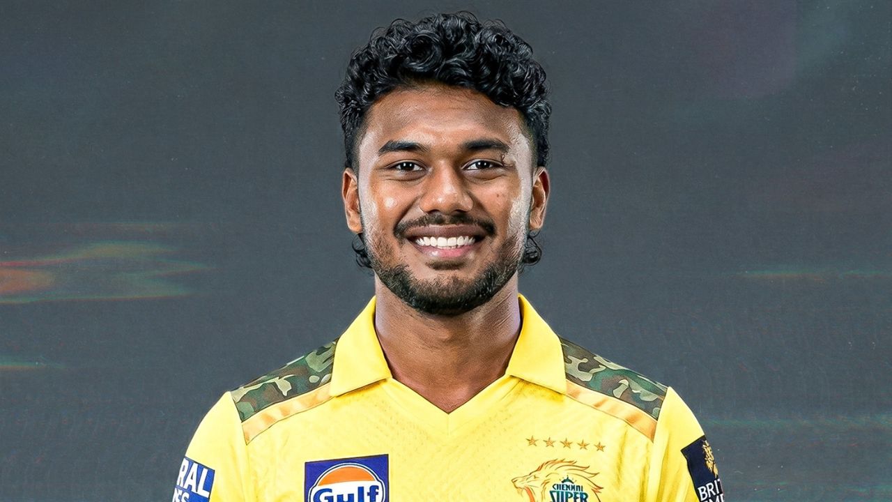 Karthik Sharma struggle story and family background for whom Chennai Super Kings bid ₹14.20 crore during IPL 2026 Auction