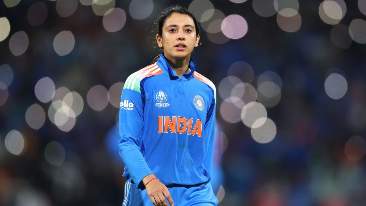 Smriti Mandhana Breaks Mithali Raj's World Record becomes 4th batter to score 10,000 runs in women's cricket
