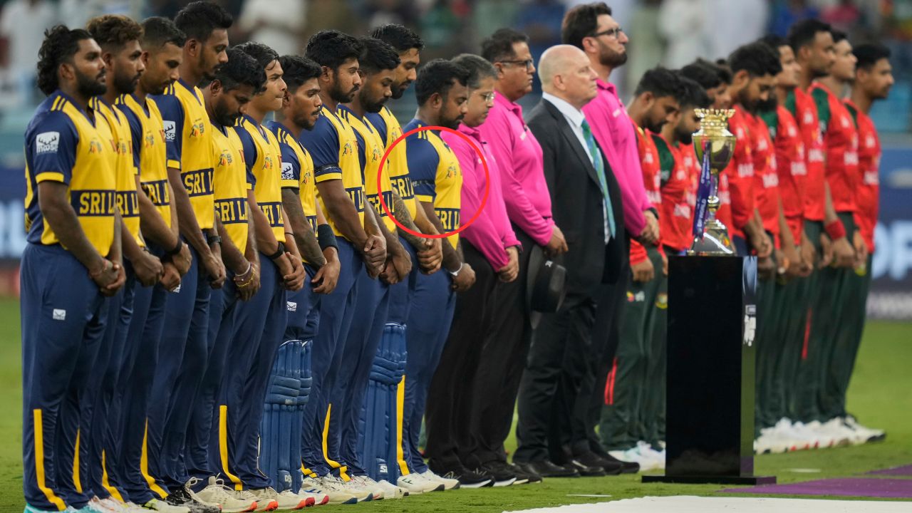 Srilanka player took 2 minute silence for Dunith Wellalage Death wear black arm band in SL vs BAN Super 4 match