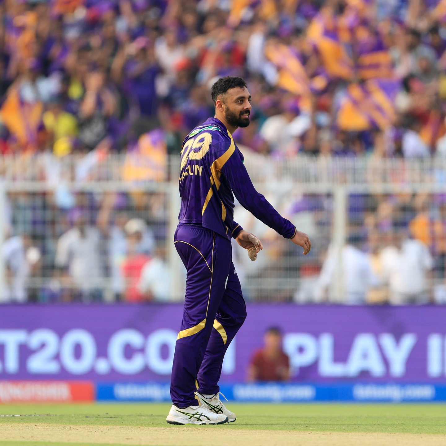 KKR vs RR: Varun Chakaravarthy