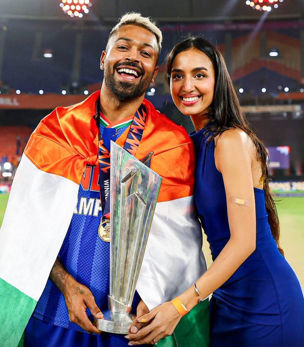 Hardik Pandya With Girlfriend Mahieka Sharma