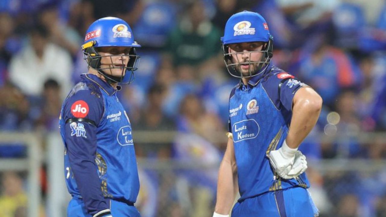 IPL 2026 Mumbai Indians Wearing Black Armbands