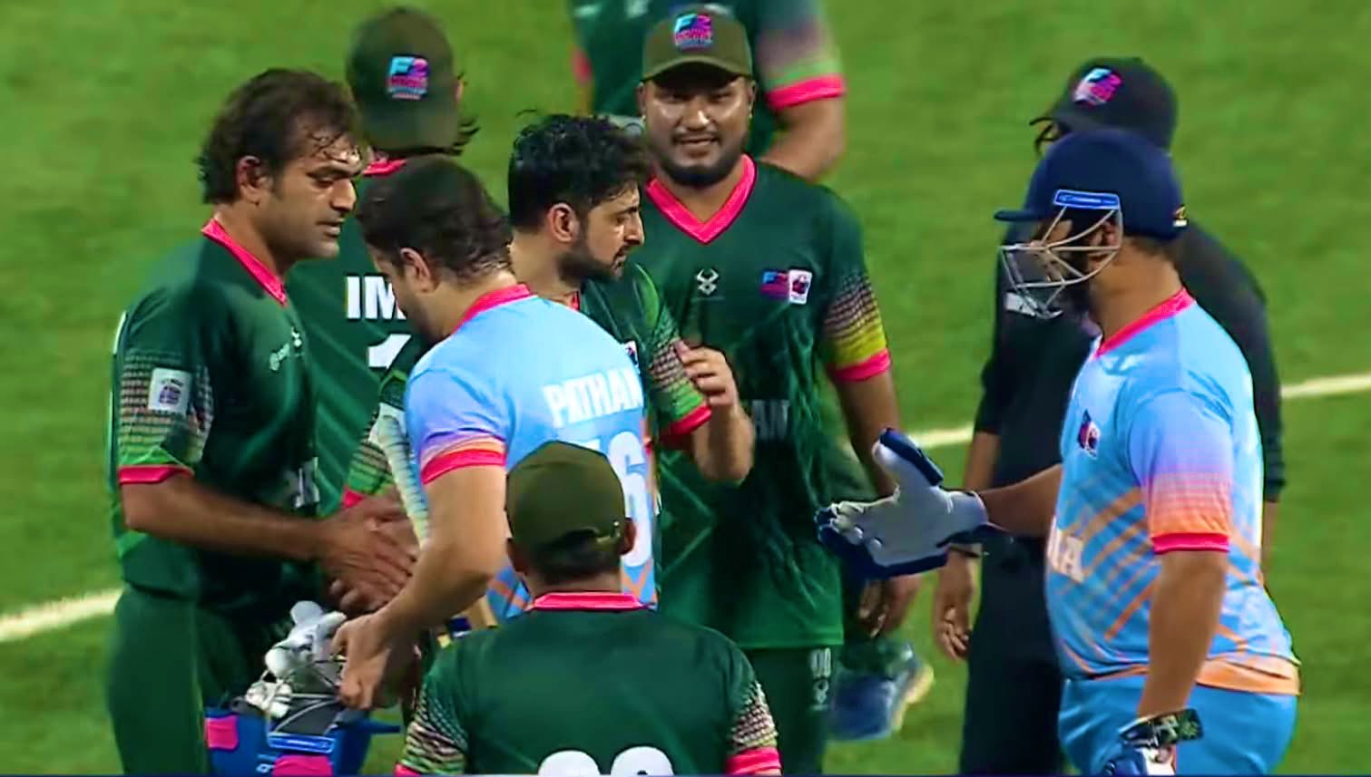 Irfan Pathan And Shoaib Malik Irfan Pathan And Shoaib Malik