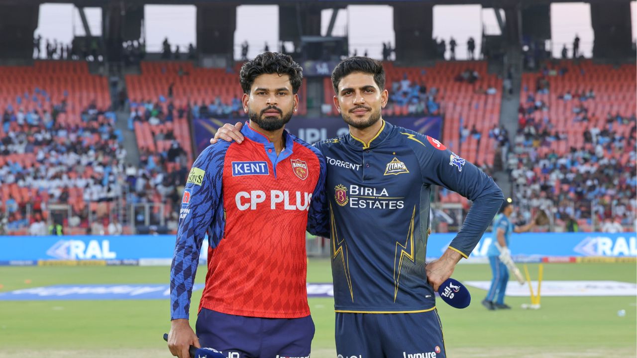 Shreyas Iyer And Shubman Gill During Tos Of GT Vs PBKS