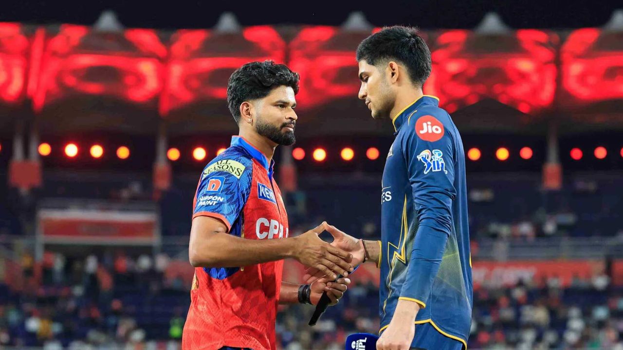 Shubman Gill And Shreyas Iyer During GT Vs PBKS Toss