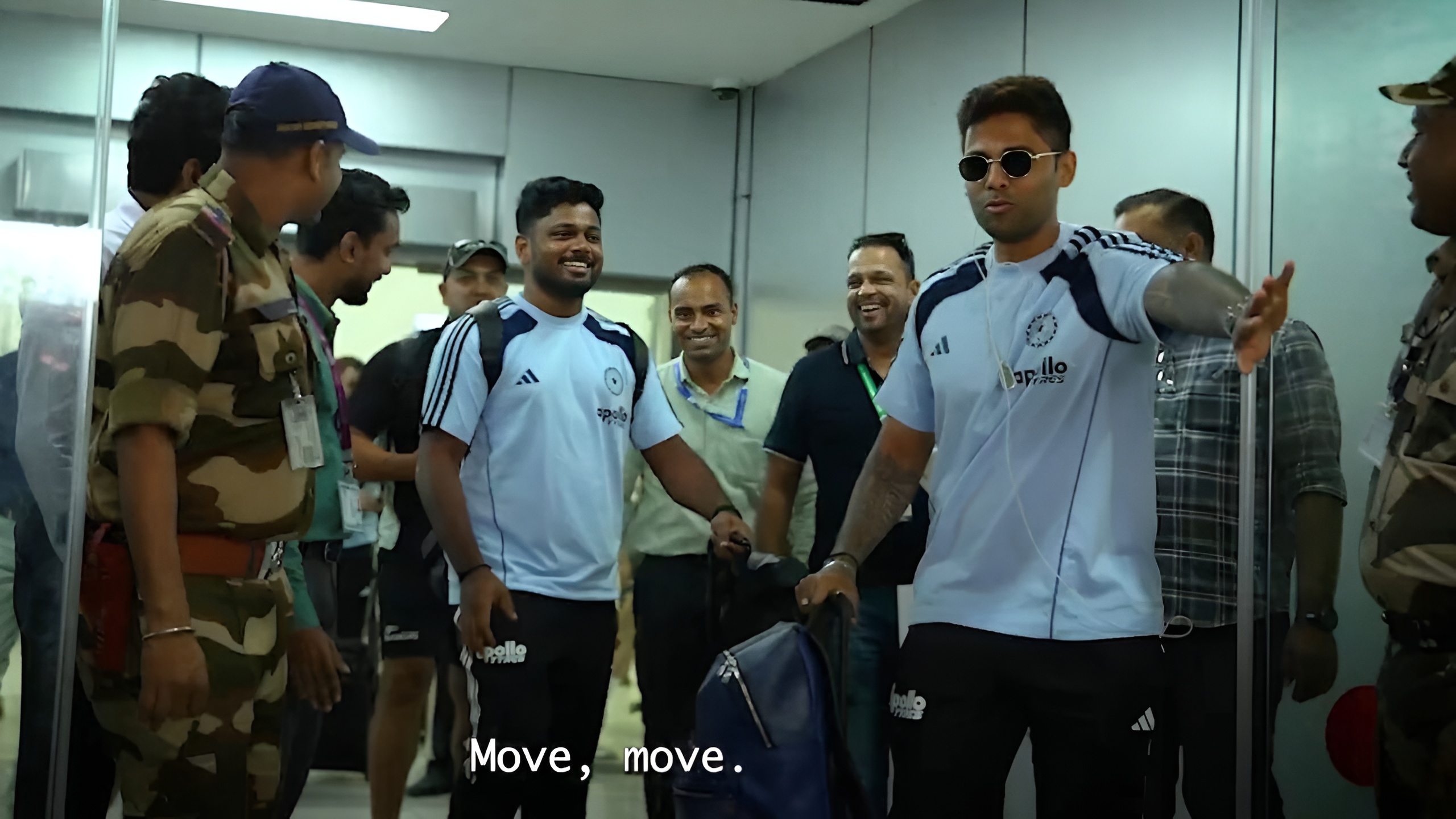 Suryakumar Yadav pokes Sanju Samson at airport ahead IND vs NZ 5th T20I