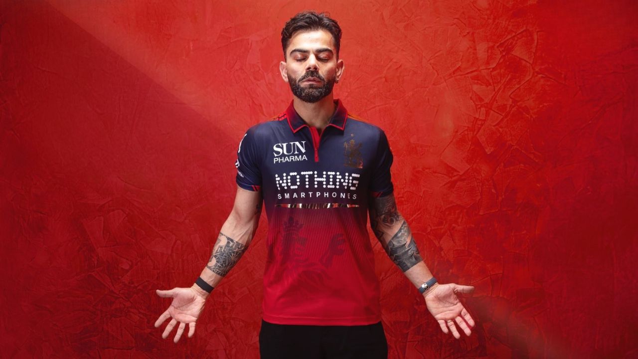 Virat Kohli On Charted Flight News