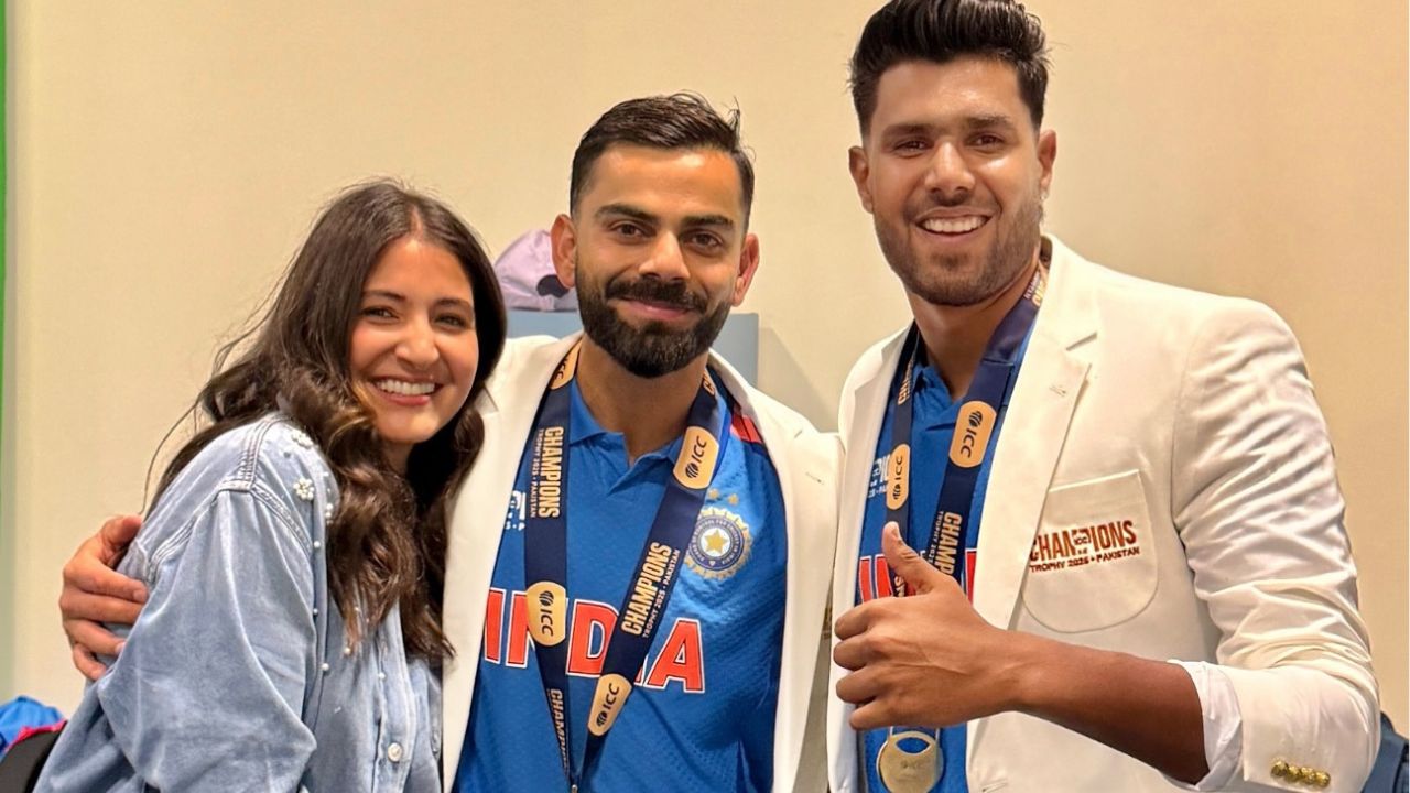 Virat Kohli make fun of Harshit Rana Infront of Anushka Sharma