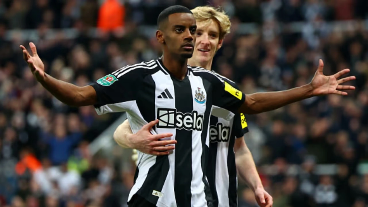 67b0e2ccf24bf Alexander Isak And Anthony Gordon In The Frame 155359302 16x9