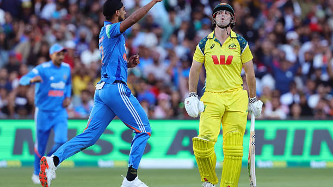 IND vs AUS Live Score, 2nd ODI: Travis Head departs, both Australian openers back in the pavilion