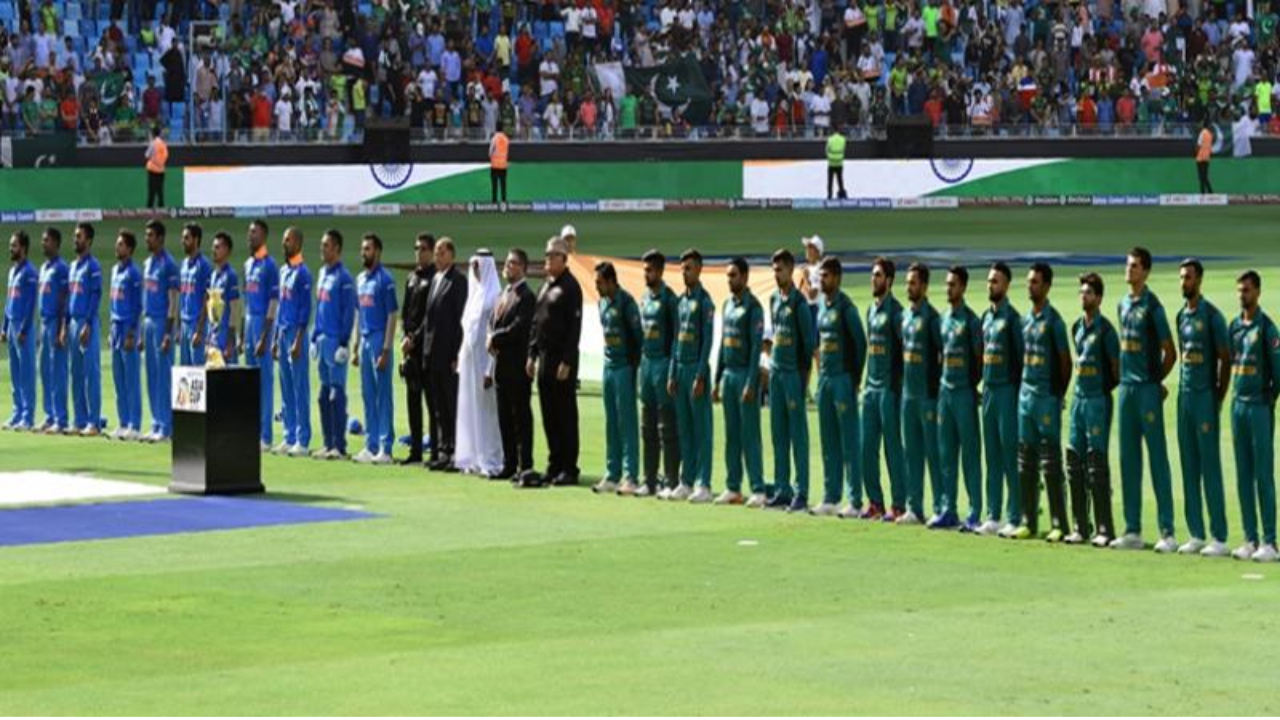India Vs Pakistan National Anthem GLitch