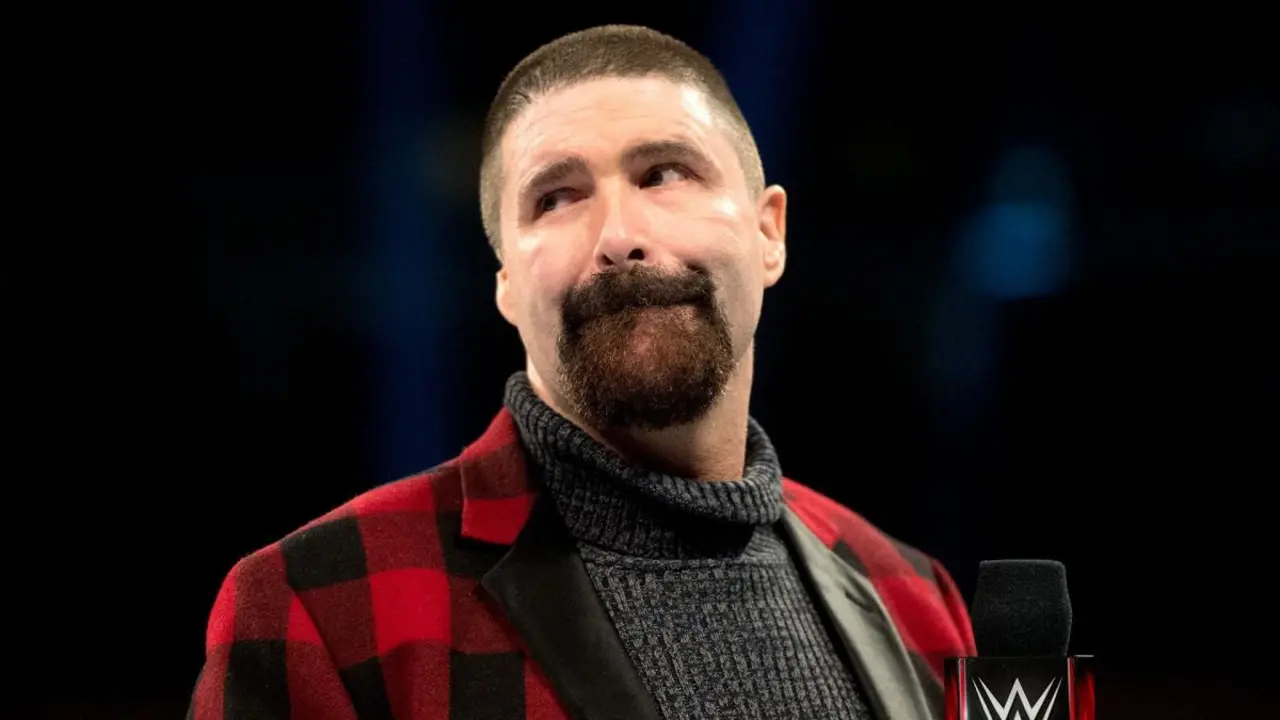 Mick Foley Bio 4f72838dc2f52dc94e8bf99a643edce6