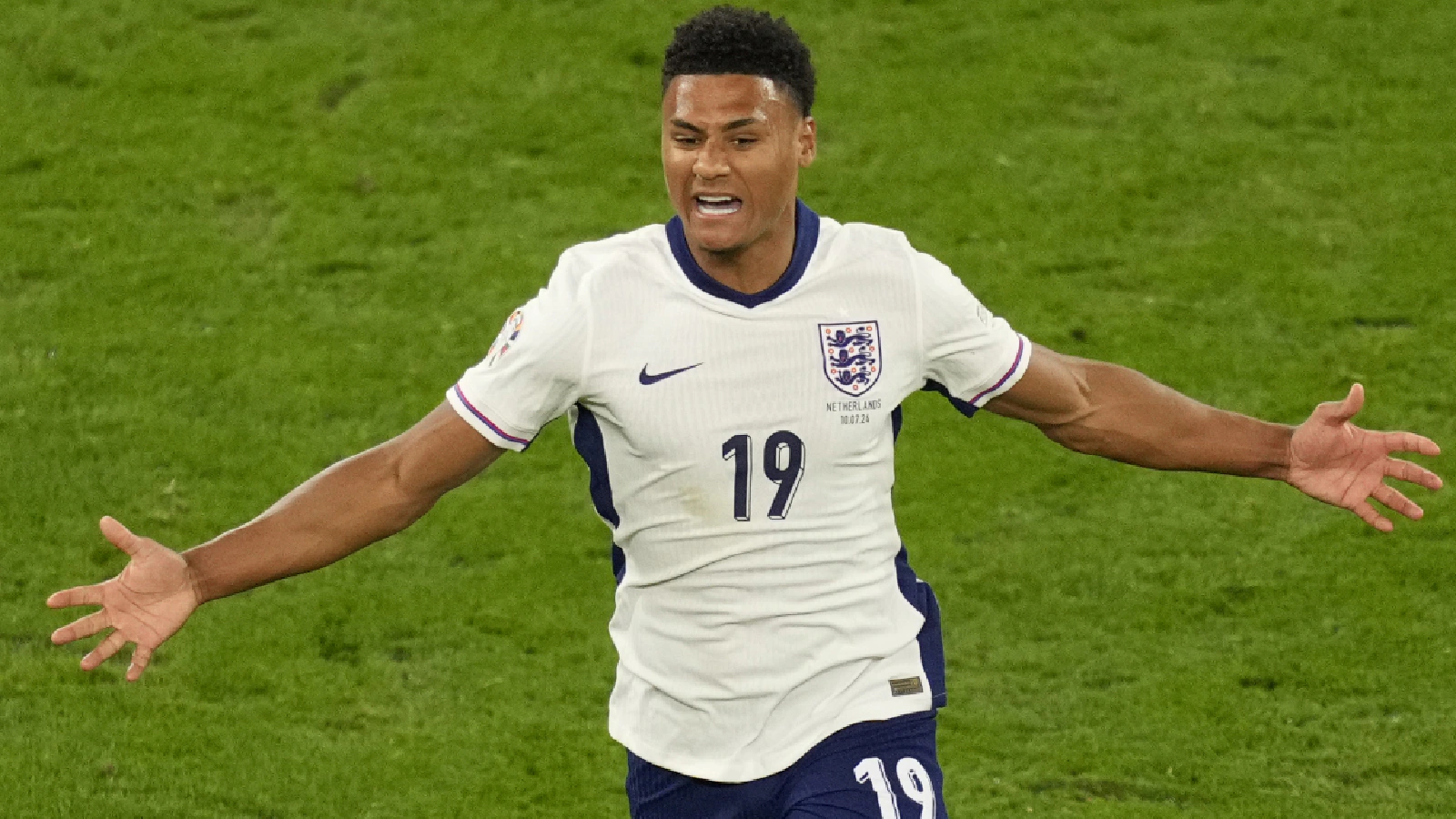 OLLIE WATKINS CROP AP