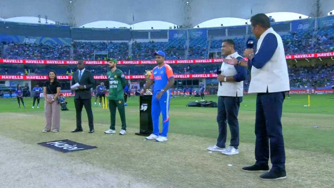 Ravi Shastri Waqar Younis At The Toss