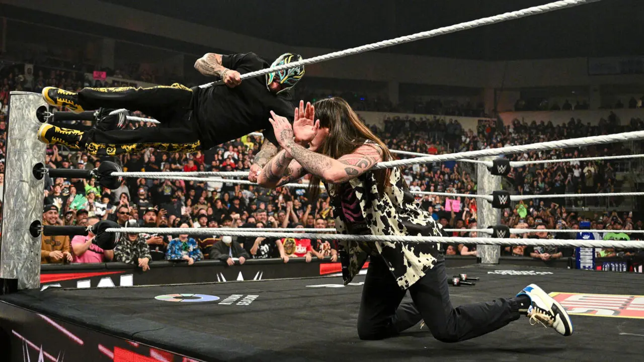 Rey Mysterio Dominik Mysterio