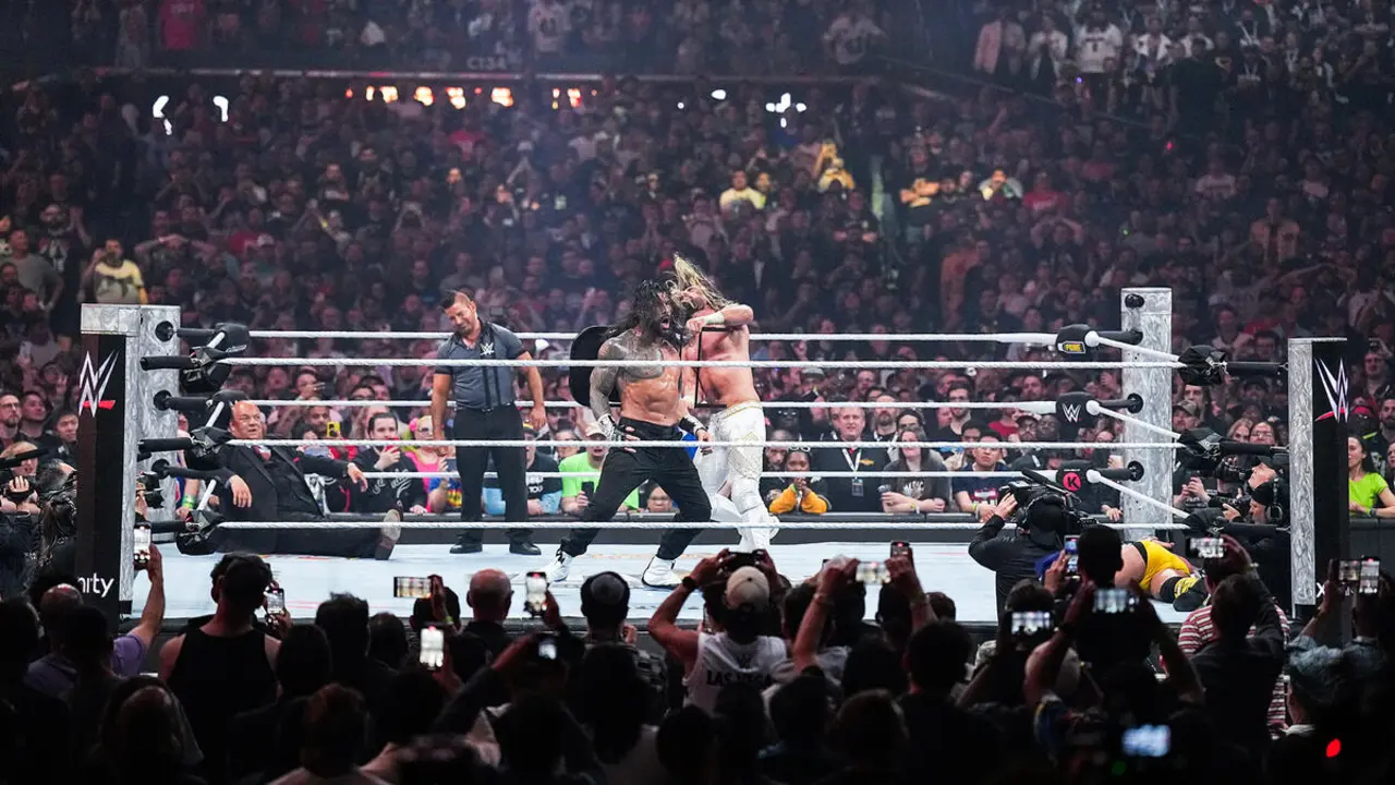 Seth Rollins And Roman Reigns