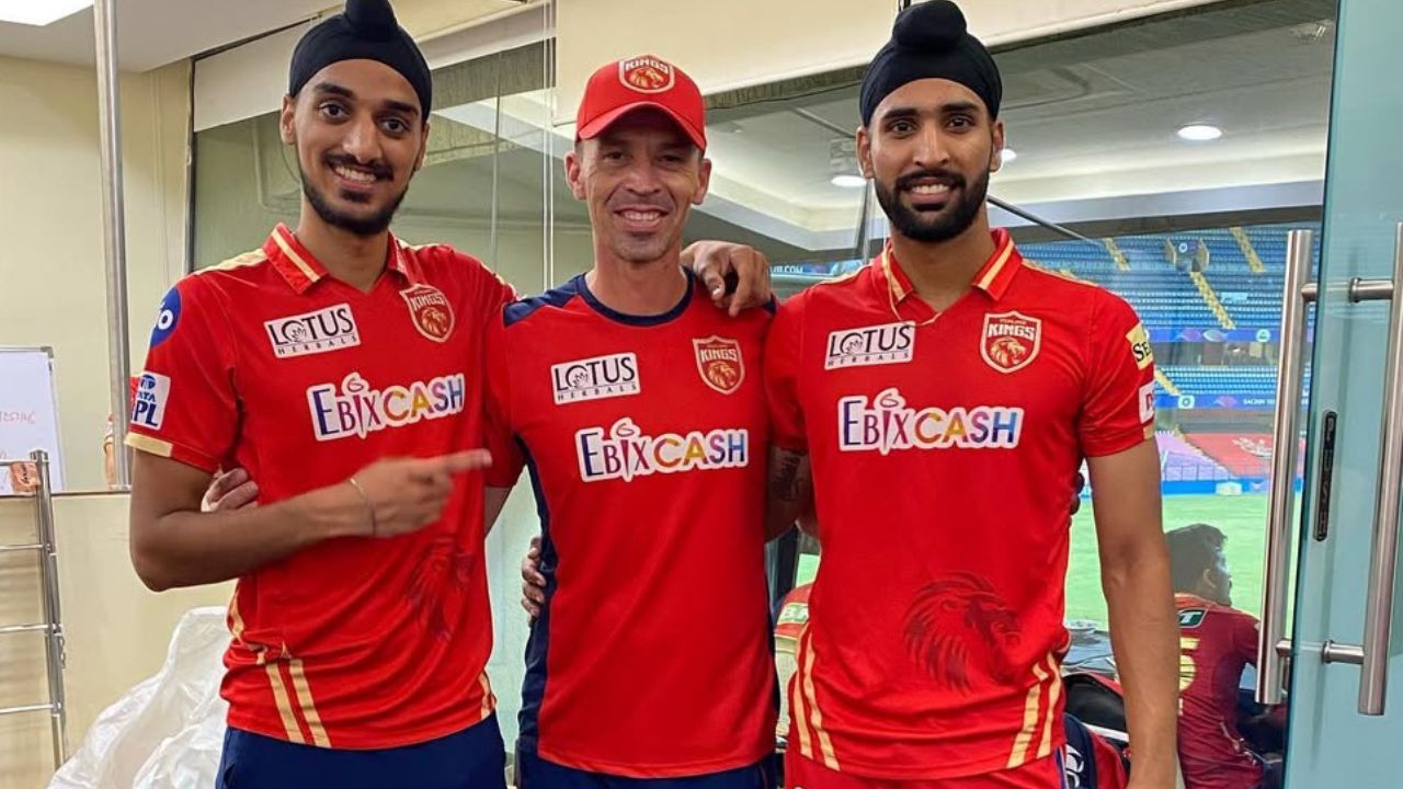 Punjab Kings Strength and Conditioning Coach Adrian Le Roux Joins Team India replace Soham Desai