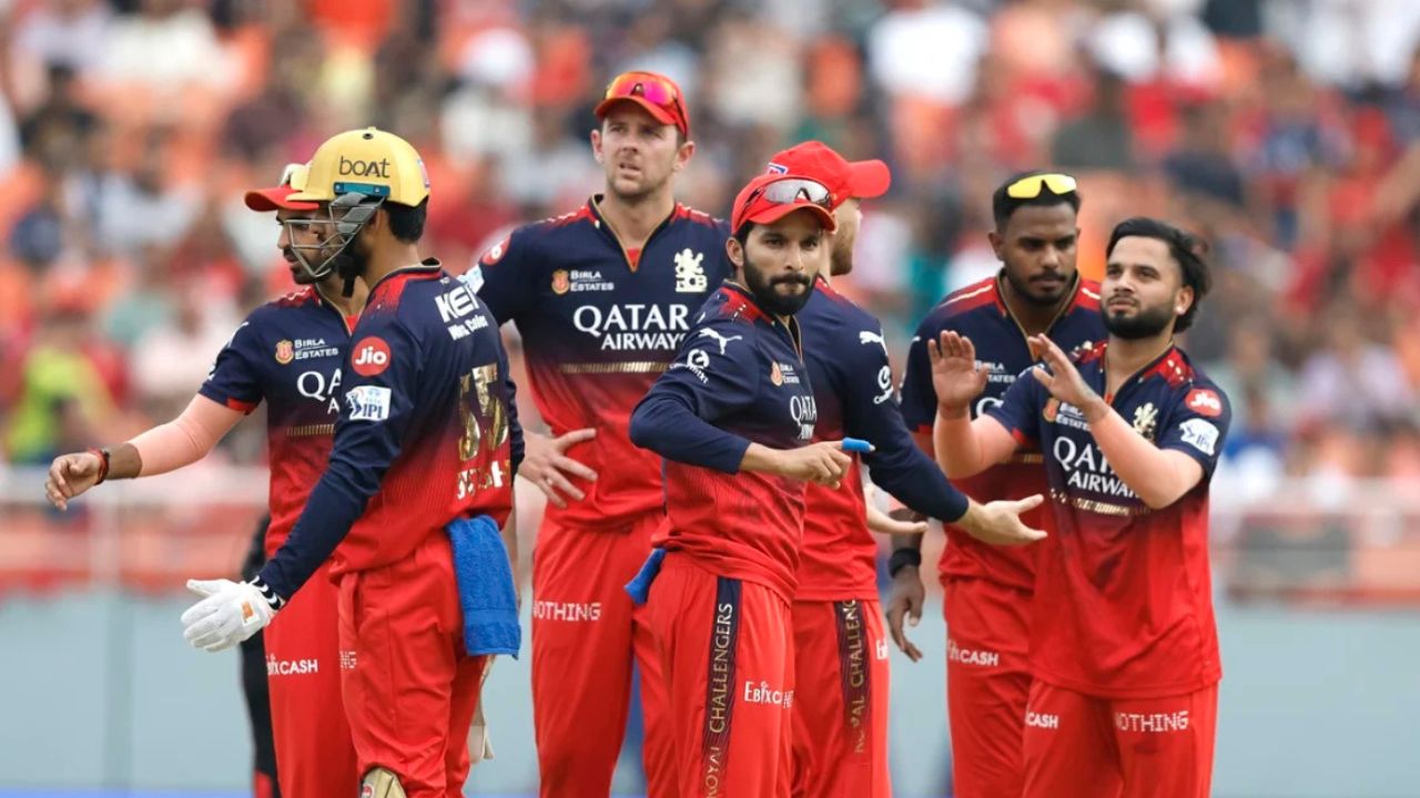 RCB Josh Hazlewood Will Return to IPL 2025 for Playoffs