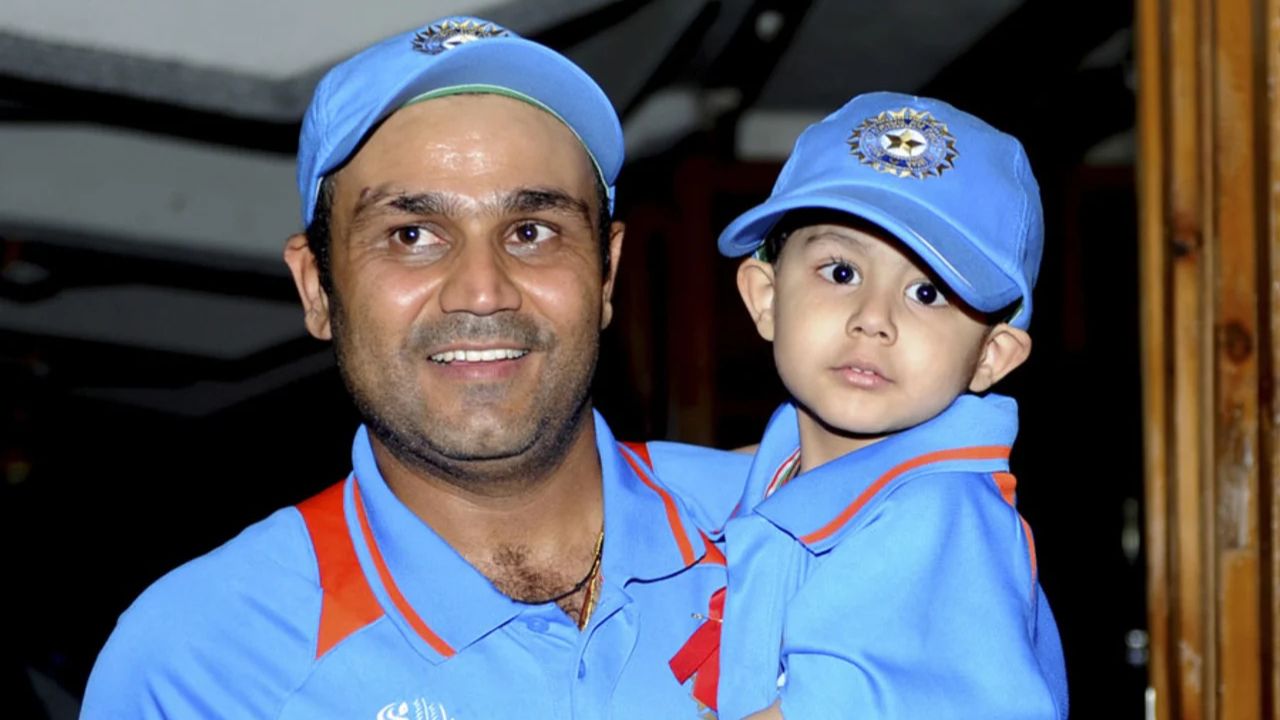 Virender Sehwag Both Sons in DPL 2025 Auction Vedant went unsold Central Delhi Kings joined Aaryavir