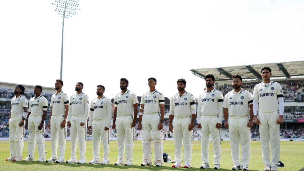 India & England players will be wearing Black arm-bands