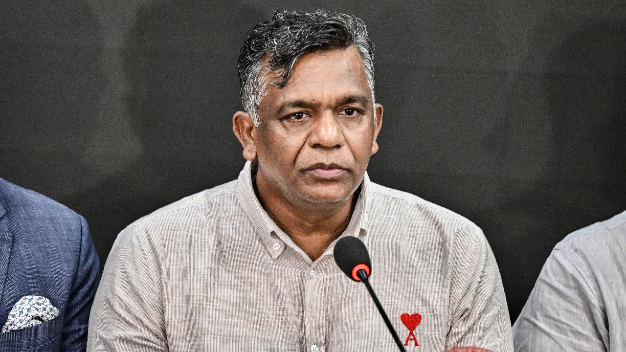 BCB Chief Meets Mohsin Naqvi Before ICC Meet