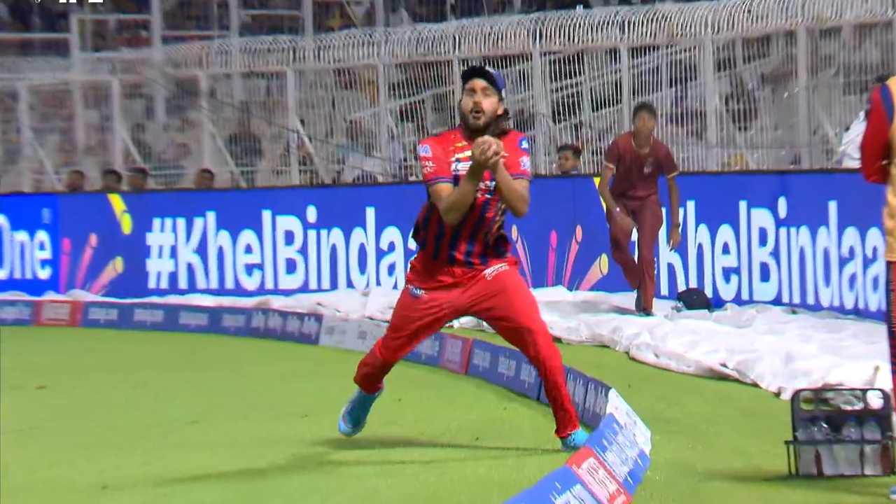 Digvesh Rathi catch creates controversy