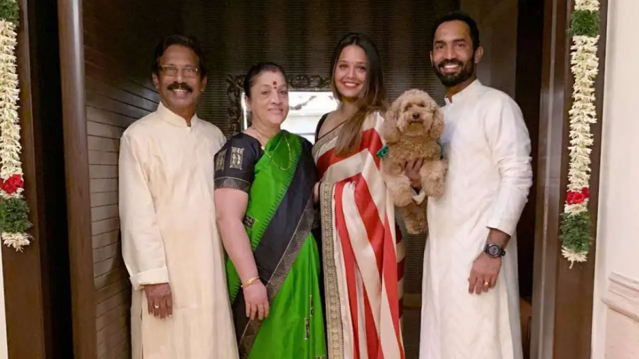Dinesh Karthik Family & Brother