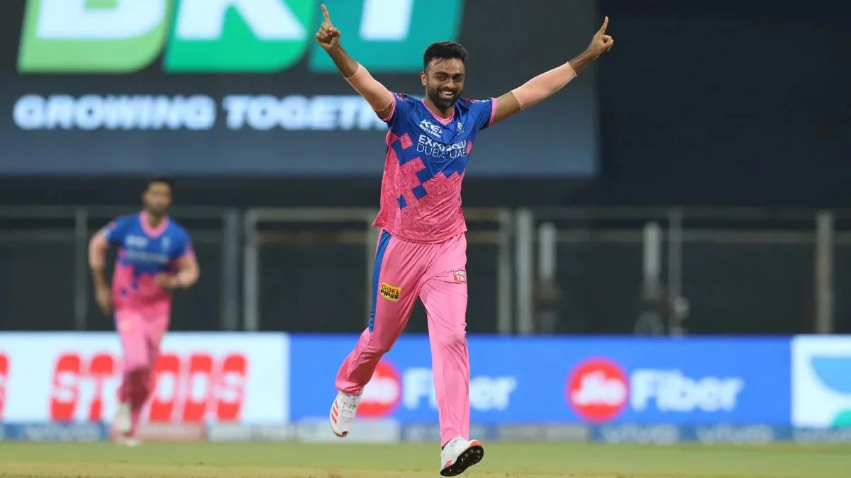 Jaydev Unadkat Height