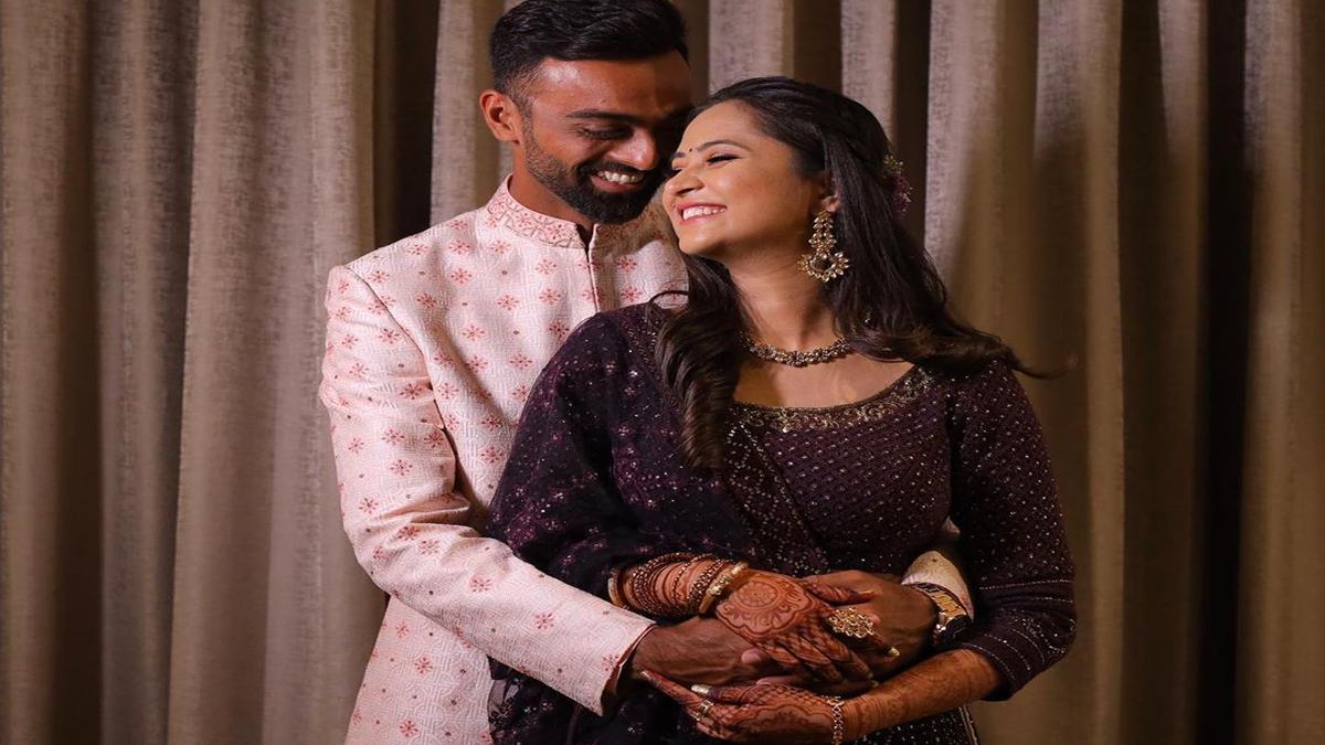 Jaydev Unadkat Wife 