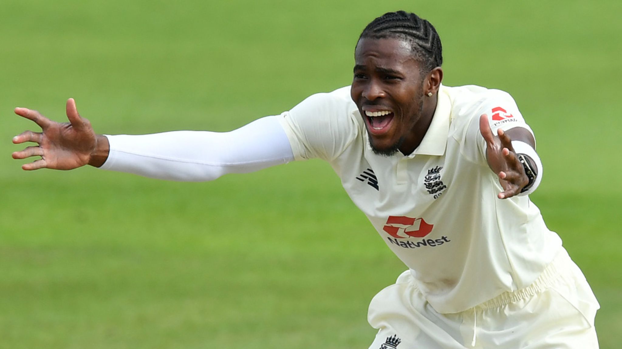 Jofra Archer Hair Style & Wife Name