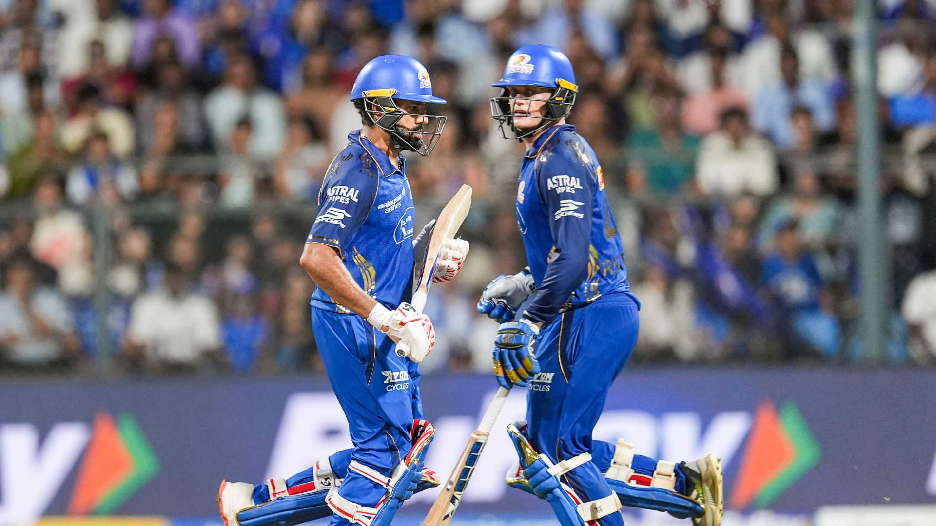 MI chase 229, LSG on brink of elimination