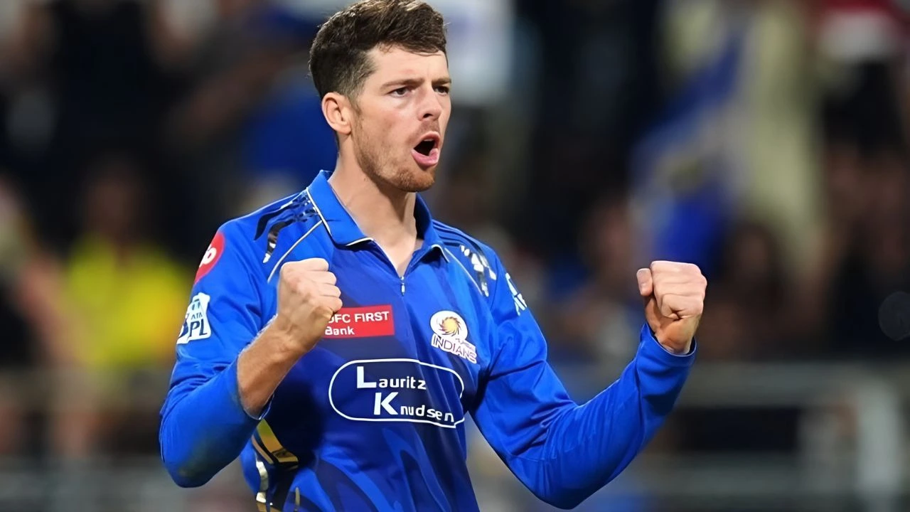 Will Mitchell Santner play today's DC vs MI game at Arun Jaitley Stadium?