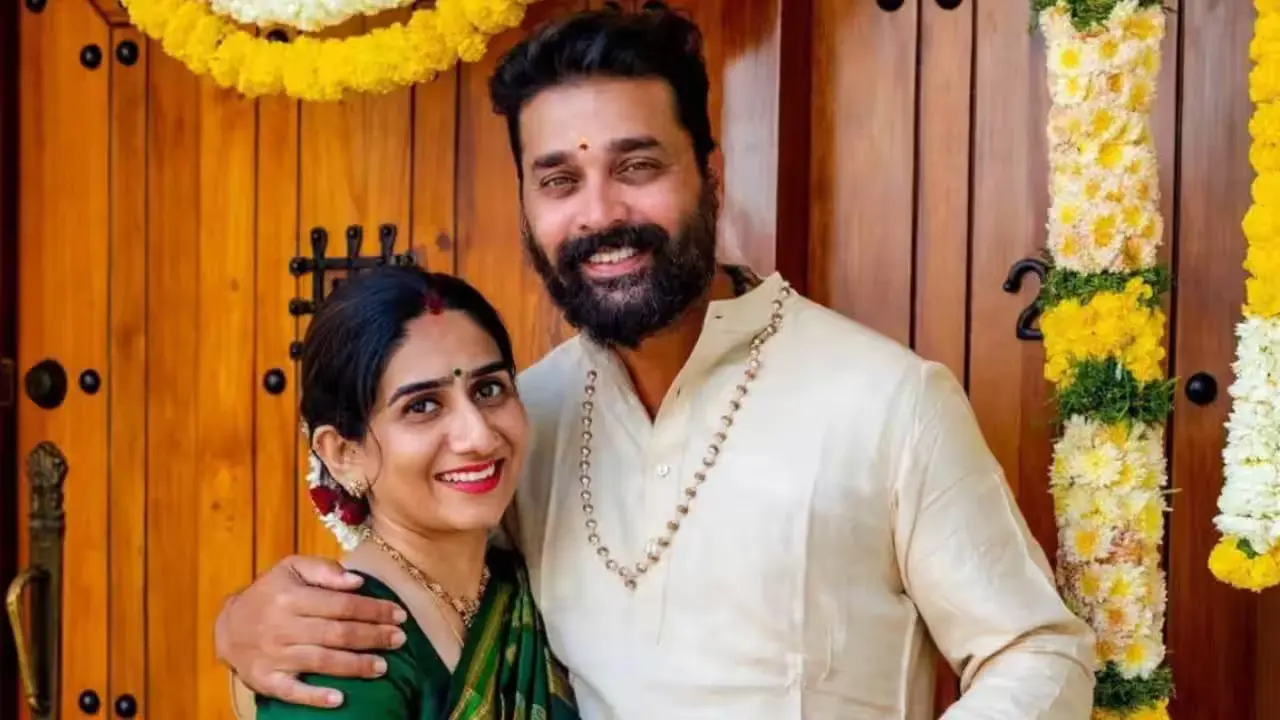 Murali Vijay Wife 